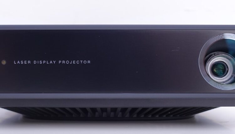 Loewe We. BEAM Review projector