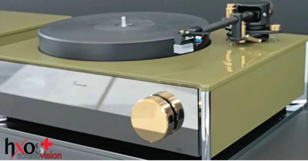 Το Burmester 257 ενσωματώνει μια σειρά από νέες τεχνολογίες, βελτιώνοντας την ακρίβεια ταχύτητας μέσω ενός εξελιγμένου συστήματος ανίχνευσης και διόρθωσης.