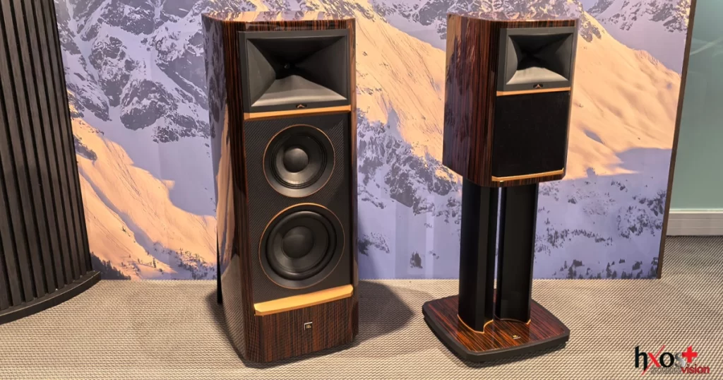 Η JBL αφήνει προσωρινά στο πλάι τις ρετρό σειρές της και φέρνει στην αγορά δύο νέα ηχεία από την σειρά Summit, πρόκειται για το ηχείο βάσης Summit Ama και το ηχείο δαπέδου Summit Pumori