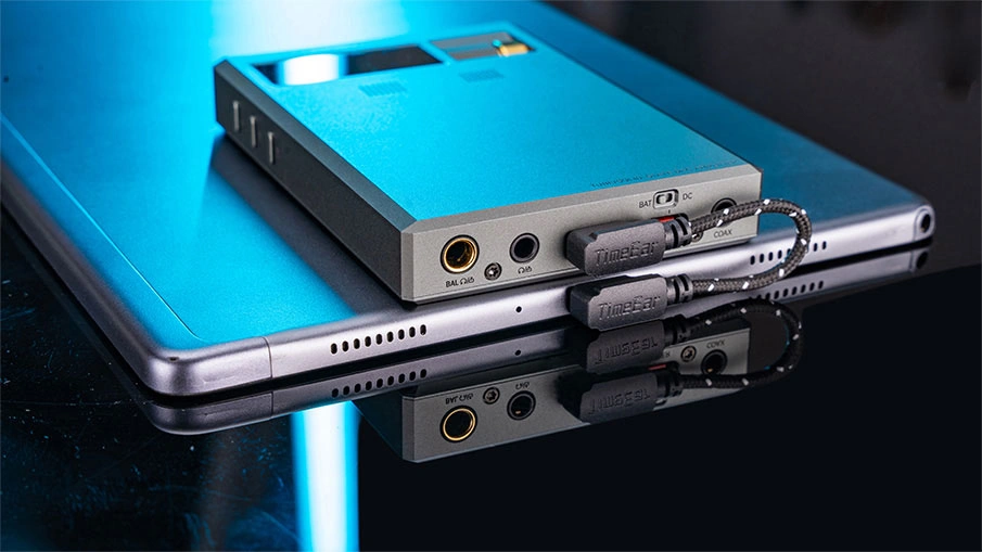 Cayin RU9  ένα USB-DAC και ενισχυτής ακουστικών με ενσωματωμένη λυχνία Nutube 6P1