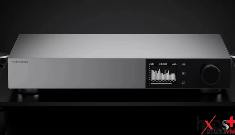 Εξωτερικός DAC Topping D900 με μεταλλική κατασκευή, χρωματιστή οθόνη Aurora UI και κομψό minimal σχεδιασμό.