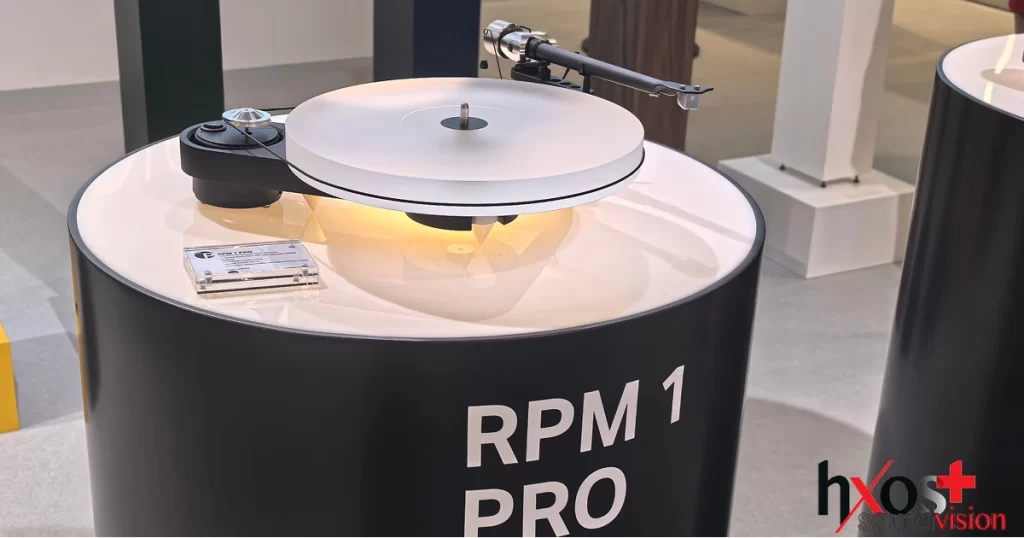 Επίσης η Pro-Ject από την σειρά «RPM» παρουσίασε τα νέας σχεδίασης RPM 1 Pro και RPM 3 Pro