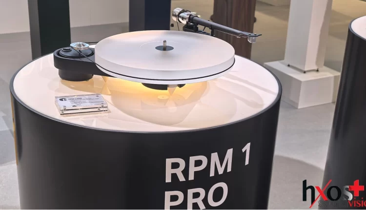 Επίσης η Pro-Ject από την σειρά «RPM» παρουσίασε τα νέας σχεδίασης RPM 1 Pro και RPM 3 Pro