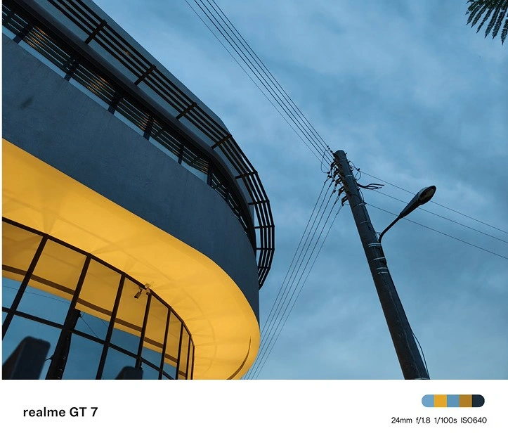 Η τριπλή κάμερα του realme GT7 βασίζεται στον 50ΜP αισθητήρα IMX906 της Sony