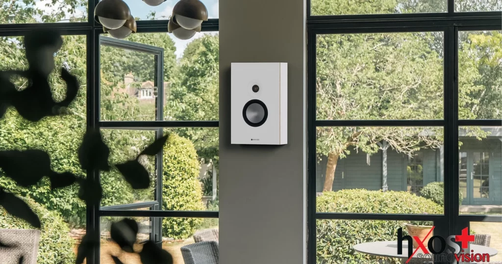 Ηχεία Monitor Audio Bronze 7G σε satin walnut φινίρισμα, με C-CAM drivers και σύγχρονη αισθητική, ιδανικά για στερεοφωνικά και AV συστήματα.