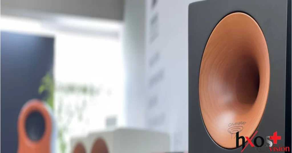 Ο Giuseppe Zingali άνοιξε πρόθυμα τις πόρτες του ήχου και όσοι πιστοί προσέλθετε. 