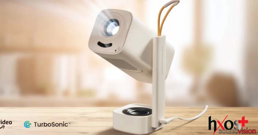 Ο φορητός προβολέας Yaber T1 Pro με βάση 180°, στρογγυλεμένο design, και ατμοσφαιρικό φωτισμό