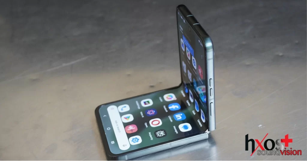 Motorola Razr 60 Ultra Review | Τεστ αναδιπλούμενο κινητό με οθόνη αναφοράς