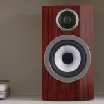 Η Bowers & Wilkins ανακοίνωσε την κυκλοφορία του 707 Prestige Edition, ενός premium ηχείου βάσης με περιορισμένη παραγωγή 1.000 μονάδων.