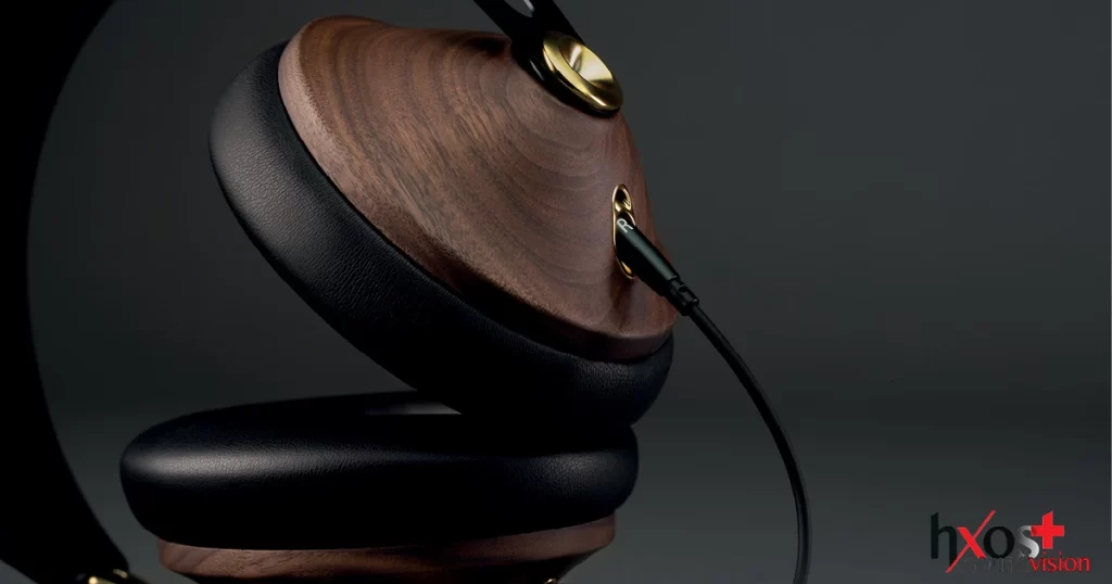 Meze Audio 99 Classics 2nd Gen: 10 χρόνια χειροποίητα ακουστικά από τη Ρουμανία