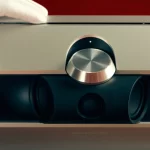 Bang & Olufsen Beosound Premiere: Μεγάλη ηχομπάρα με τουίτερ on-top στα €4.900