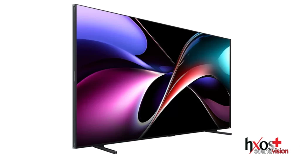 Η Ηisense παρουσίασε στην Έκθεση HXOS EIKONA SHOW 2025 στις 14 και 15 Νοεμβρίου -για πρώτη φορά στην Ελλάδα- την τηλεόραση LCD 4K 116 ιντσών με την ονομασία «116UXQ» εξοπλισμένη με οπίσθιο φωτισμό RGB Mini LED τριών χρωμάτων. Η τιμή της είναι στα 19.999 ευρώ και το βάρος της 100 κιλά χωρίς την βάση.