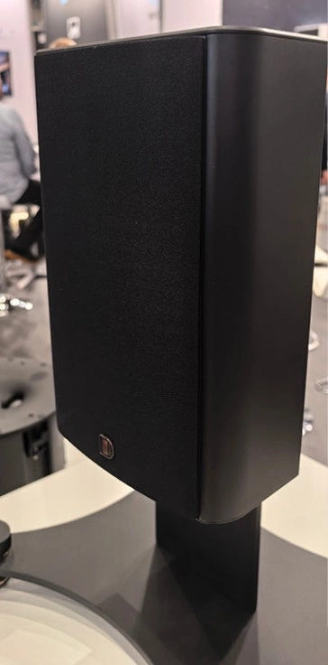 Perlisten X Series: Ηχεία για όσους δεν θέλουν τίποτε να πατάει στο δάπεδο