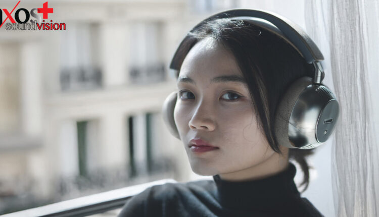 Écoute TH1: Bluetooth ακουστικά με… λυχνία