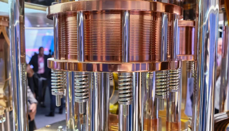 IBM Quantum System Two: Είδαμε από κοντά τον κβαντικό υπολογιστή, μια high-end υλοποίηση