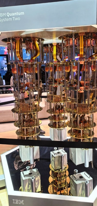 IBM Quantum System Two: Είδαμε από κοντά τον κβαντικό υπολογιστή, μια high-end υλοποίηση