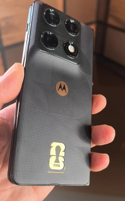 Motorola razr fold: Το πιο πλήρες foldable της αγοράς