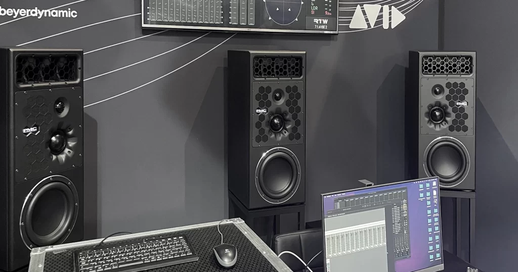 PCM Main Monitor και 35 χρόνια ιστορίας