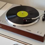 Thorens TD 404 DD: Πικάπ άμεσης οδήγησης με ιστορία