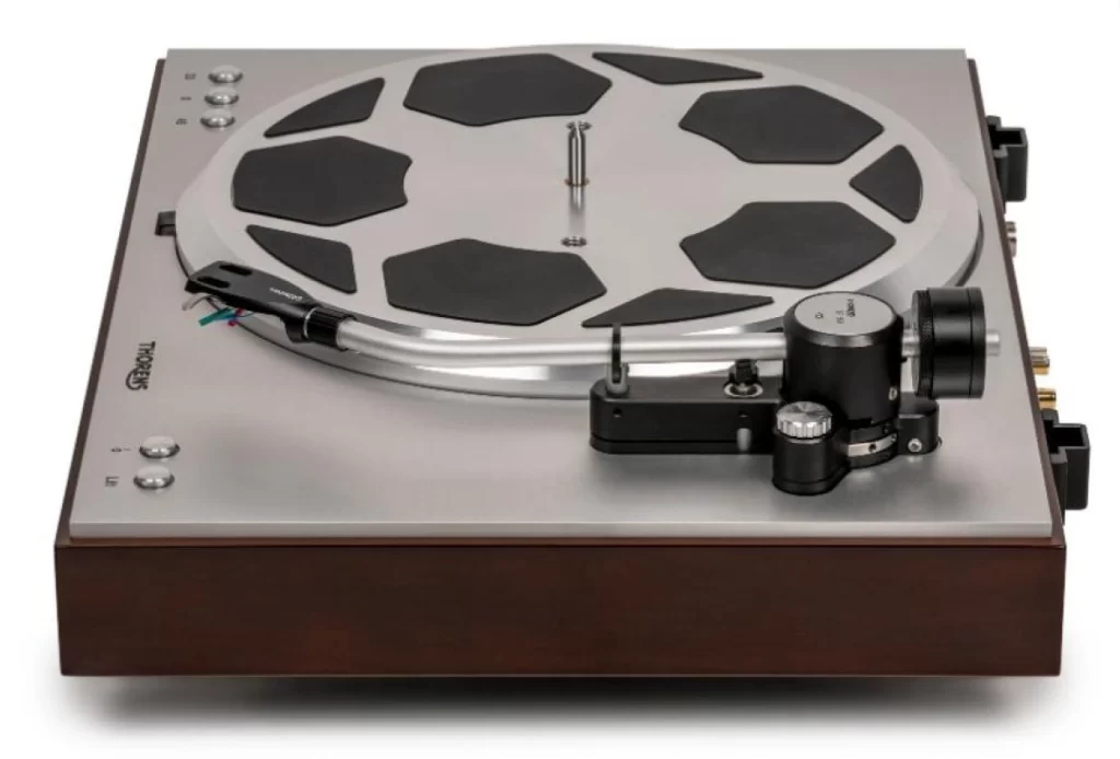 Thorens TD 404 DD: Πικάπ άμεσης οδήγησης με ιστορία