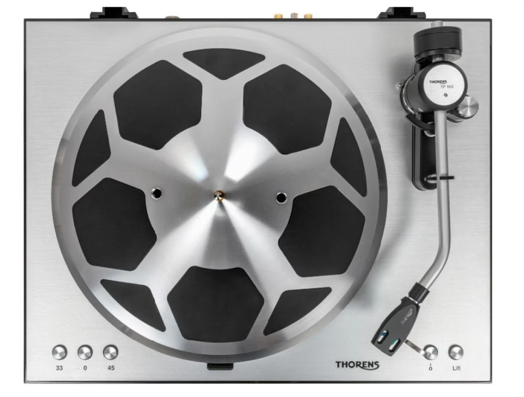 Thorens TD 404 DD: Πικάπ άμεσης οδήγησης με ιστορία