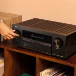 Denon AVR-S980H: Ο νέος ενισχυτής AV που θέλει να αντικαταστήσει την ηχομπάρα στο σαλόνι σας