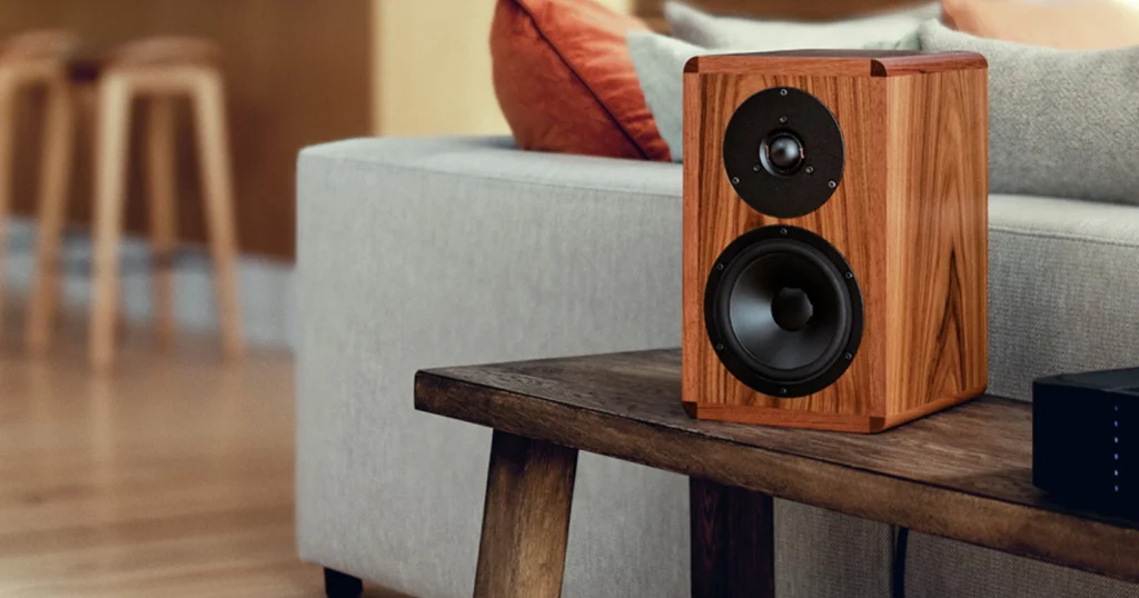 Dynaudio Legend: Ένα ηχείο στολίδι!