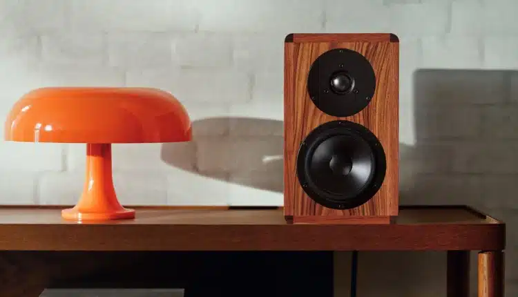 Dynaudio Legend: Ένα ηχείο στολίδι!