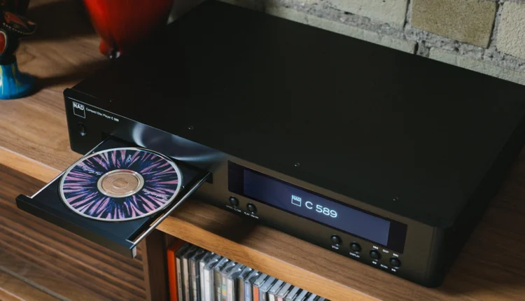 Το NAD C 589 έρχεται την κατάλληλη στιγμή, όταν το CD επιστρέφει