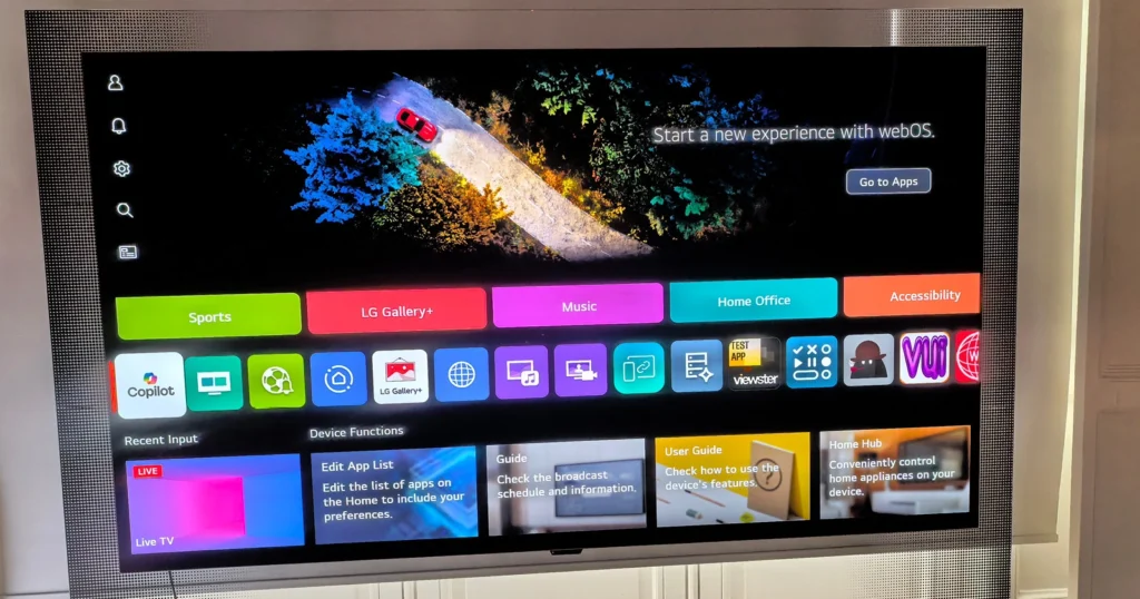 LG OLED evo W6: Για πρώτη φορά η σειρά W στην ελληνική αγορά