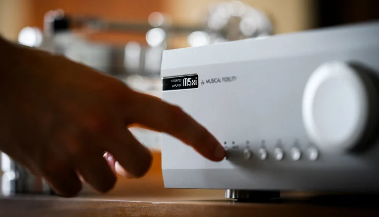Musical Fidelity M5xi: Ενισχυτής χωρίς streamer ή bluetooth που καταστρέφουν τον ήχο