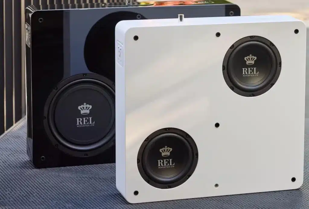 REL Planar PL‑1 & PL‑2: Τα πρώτα “επίπεδα” subwoofer τοίχου της REL