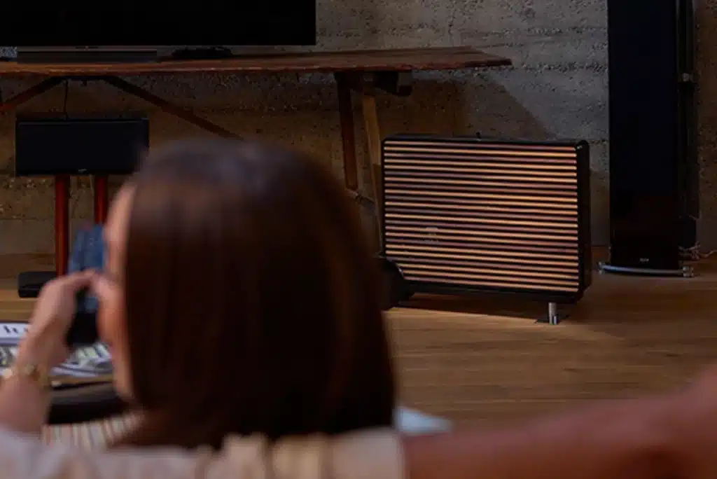 REL Planar PL‑1 & PL‑2: Τα πρώτα “επίπεδα” subwoofer τοίχου της REL