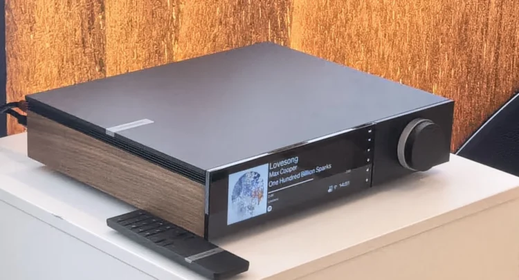 Cambridge Audio Evo 300: Ισχυρός streaming ενισχυτής