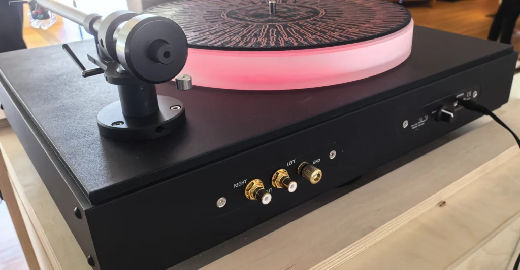 Clearaudio Rammstein: Όταν το βινύλιο βρέχει φωτιά επί σκηνής
