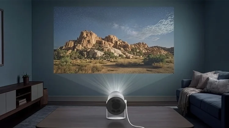 Samsung Freestyle+ (LFF3H): AI προβολέας που μετατρέπει κάθε χώρο σε προσωπικό σινεμά