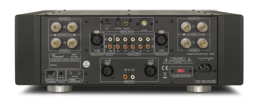 Vincent solidLine 2.0: Σετ ολοκληρωμένου και CD player με βαθιές ρίζες στην παράδοση