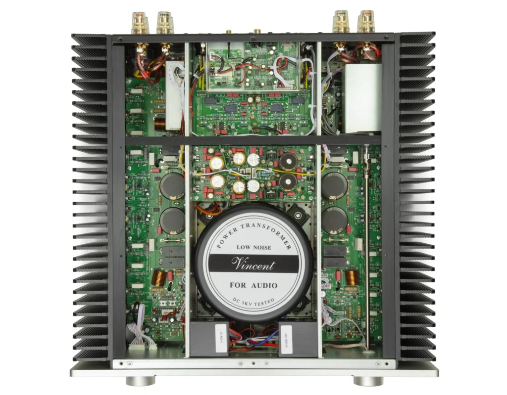 Vincent solidLine 2.0: Σετ ολοκληρωμένου και CD player με βαθιές ρίζες στην παράδοση